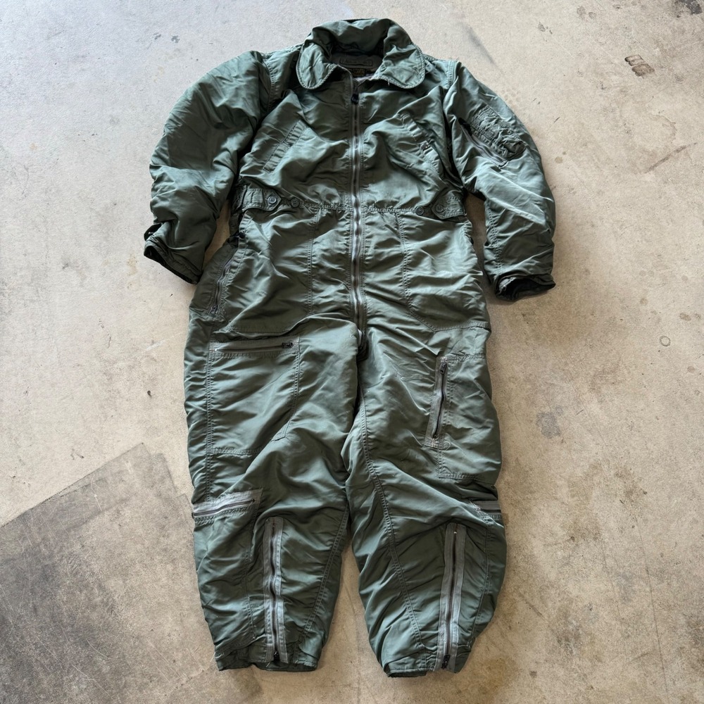 Vintage USAF CWU-1/P Flying Mens Coverall Flight Suit Sage Green XL Long 1960s